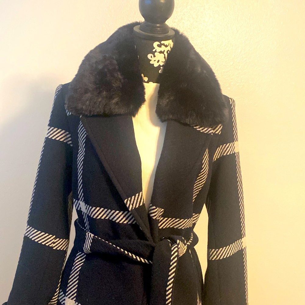 NWT Vince Camuto navy and white wool full length coat. Fully lined.